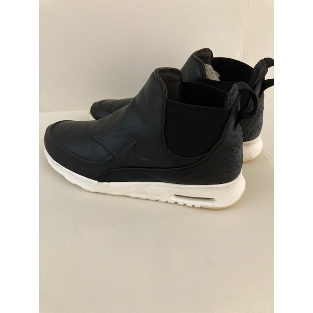 Nike Black Air max Thea Mid Womens 9 Sneaker Boots Elastic Gore Panel Slip On's